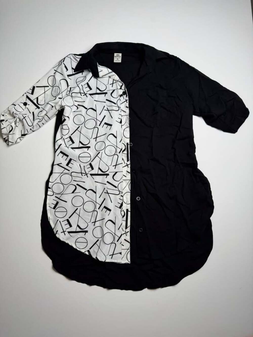 GAXI Collection Black & White Typography Print Button Front Long Shirt Size M